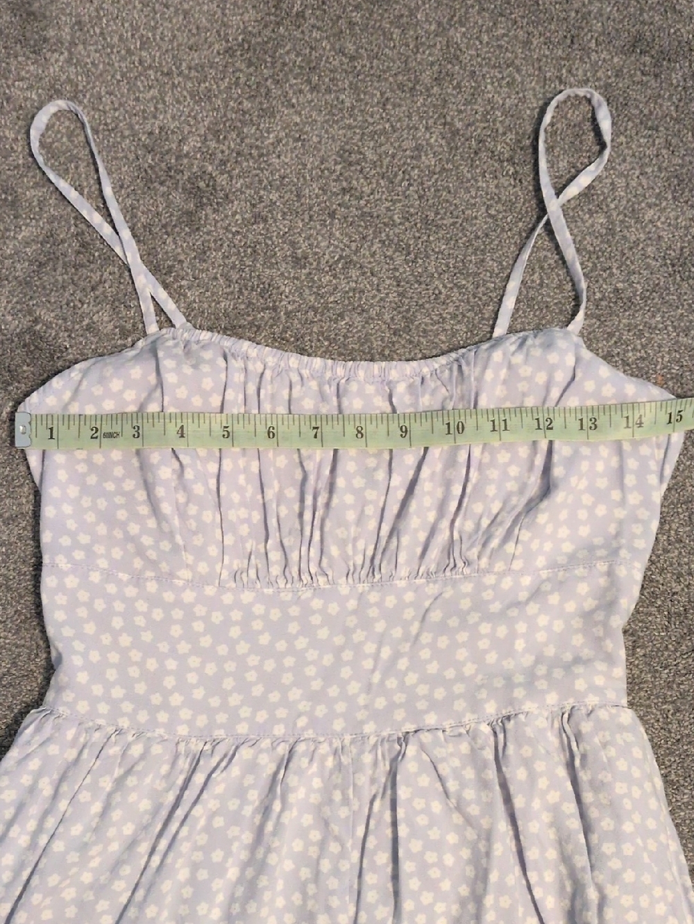 Hollister Light Blue & White Floral Romper Size Medium - Picture 4 of 7